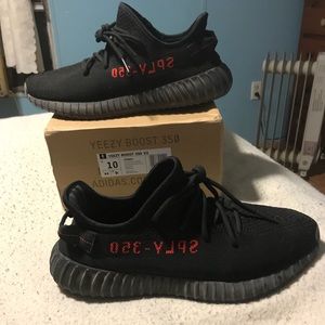 Yeezy 350 boost Breds
